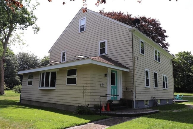 Building Photo - 140 Maple Ave