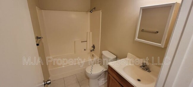 Building Photo - 4642 S Arlington Park Dr