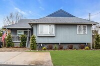 Building Photo - 658 Driftwood Pl