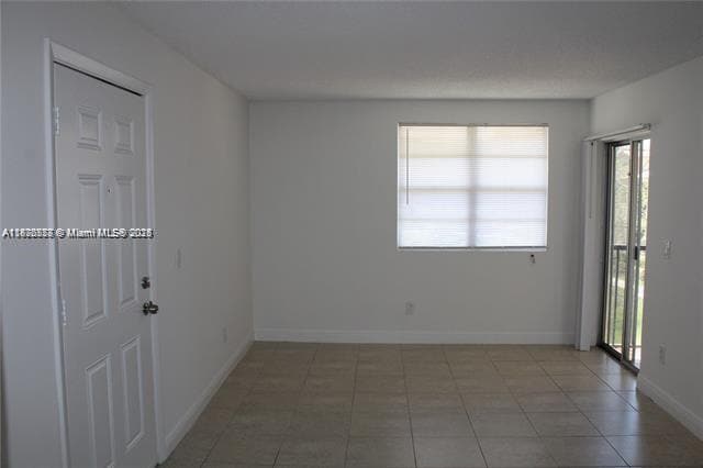 Building Photo - 1247 SW 46th Ave
