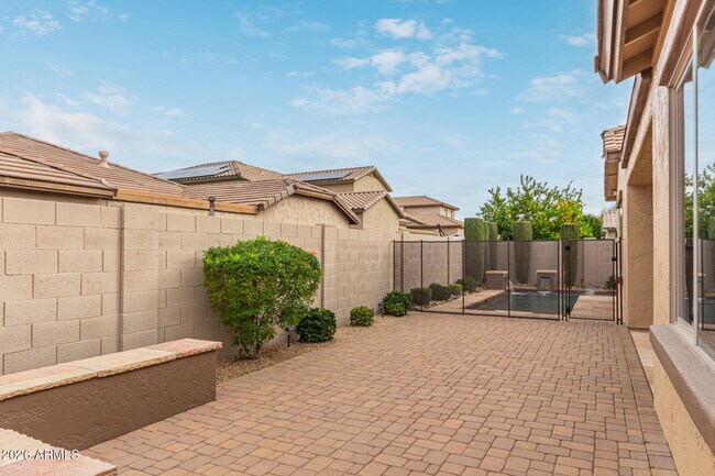 Building Photo - 9058 W Redbird Rd