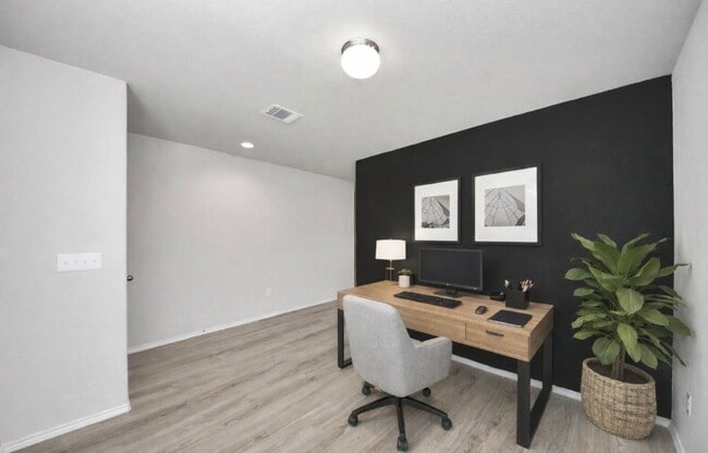 Building Photo - 4206 Tulip Oak Dr