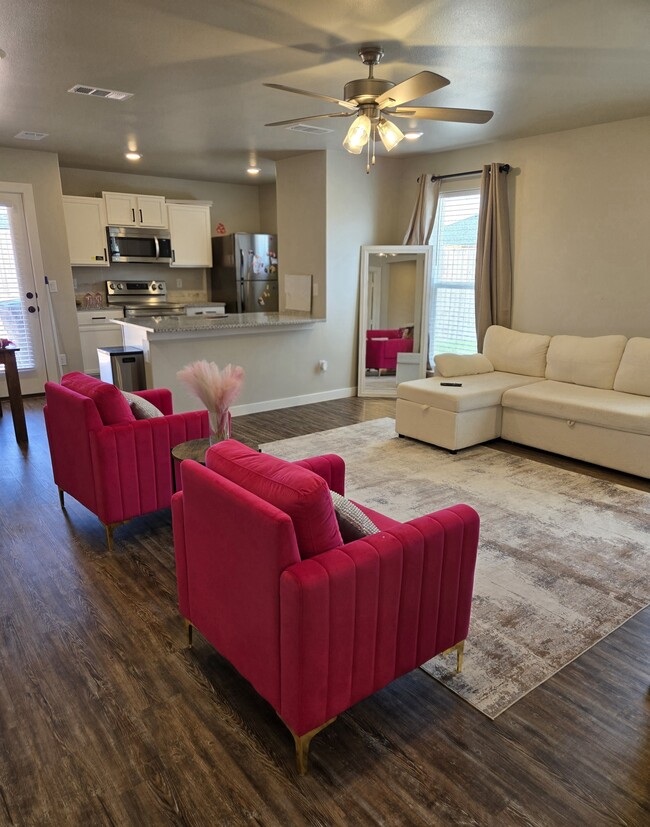 Building Photo - 1203 Hogback Wy