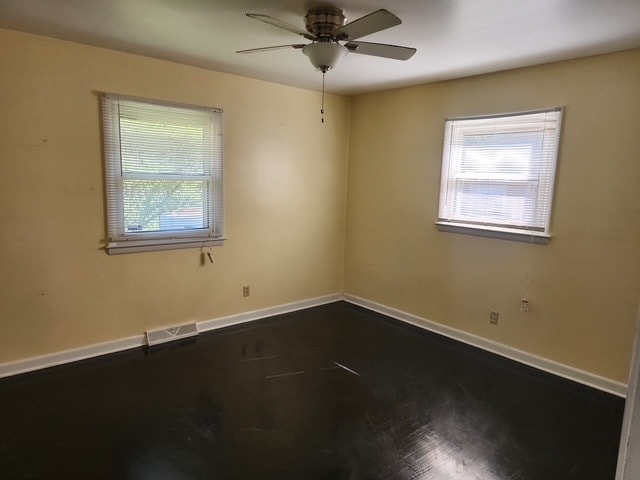 Building Photo - 2105 Larkspur Dr