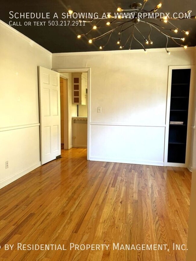 Building Photo - 1938 SW Edgewood Rd