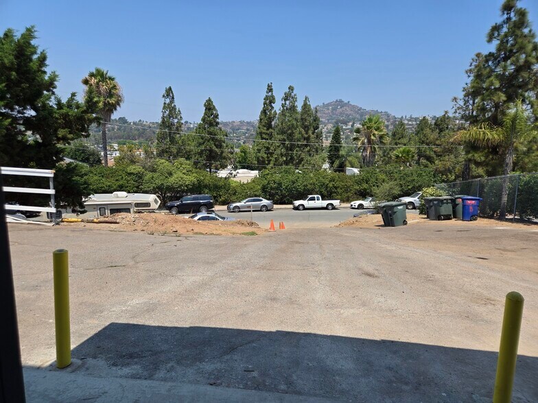 View - 9843 Dale Ave