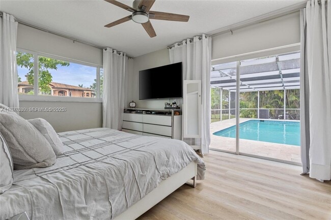 Building Photo - 608 1st Key Dr