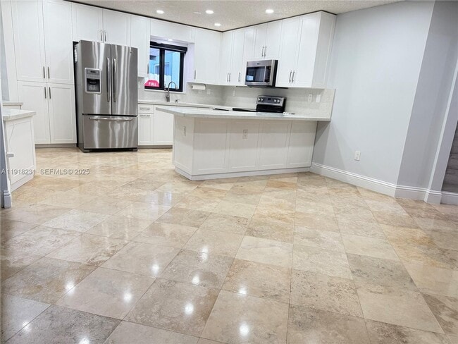 Building Photo - 2146 SW 103rd Pl