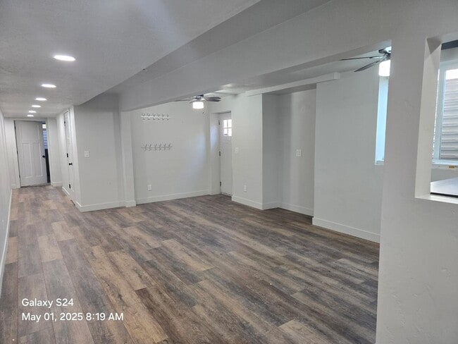 Building Photo - 309 E 200 S