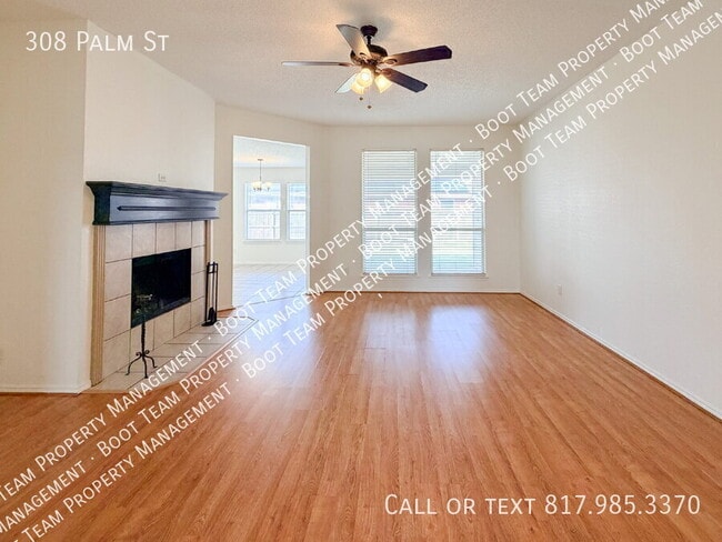 Building Photo - 308 Palm St