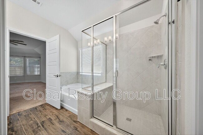 Building Photo - 545 Rosemellow St