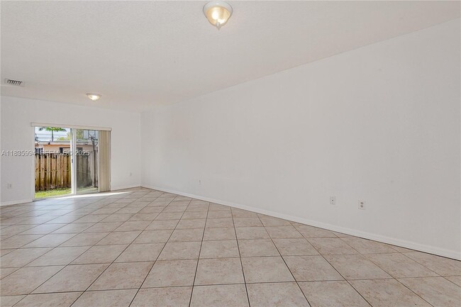 Building Photo - 205 NE 4th Ct.