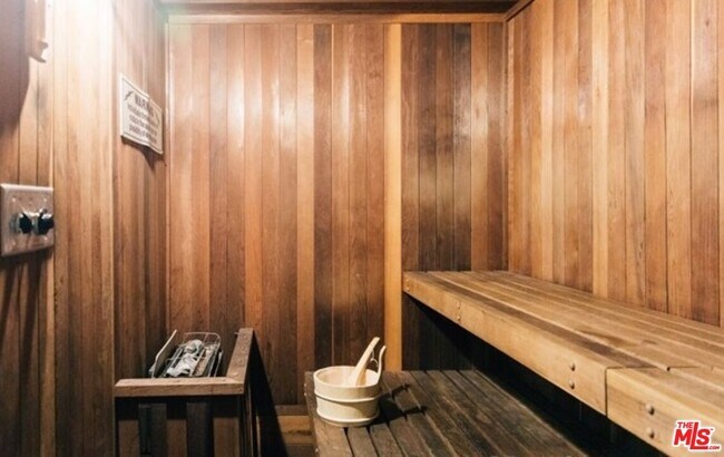 Building Photo - 497 E California Blvd