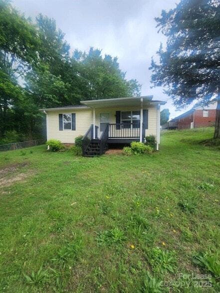 Building Photo - 5921 Princeton Ave