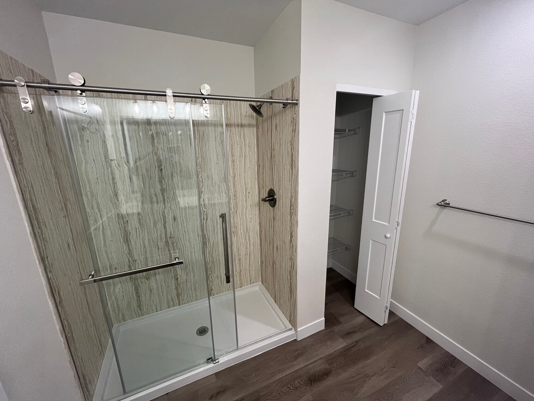 Building Photo - 18645 Stroh Rd