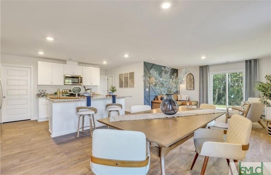 Building Photo - 477 Coconut Dr