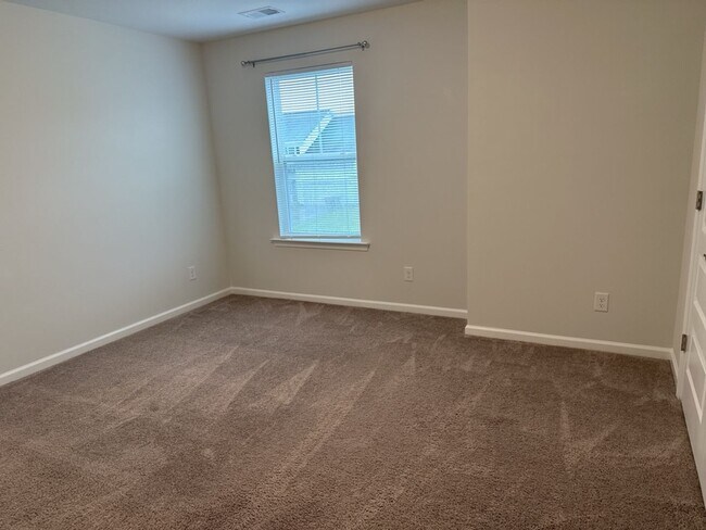 Building Photo - 5029 Castleoak Dr