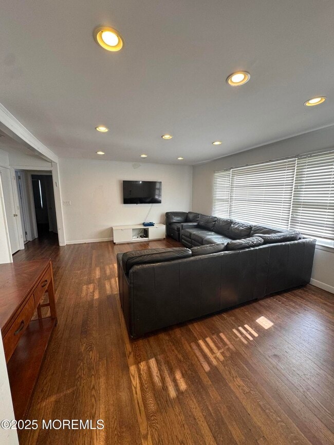 Building Photo - 259 Garfield Ave