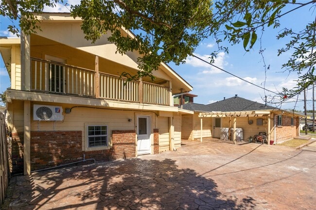 Building Photo - 2507 37th St