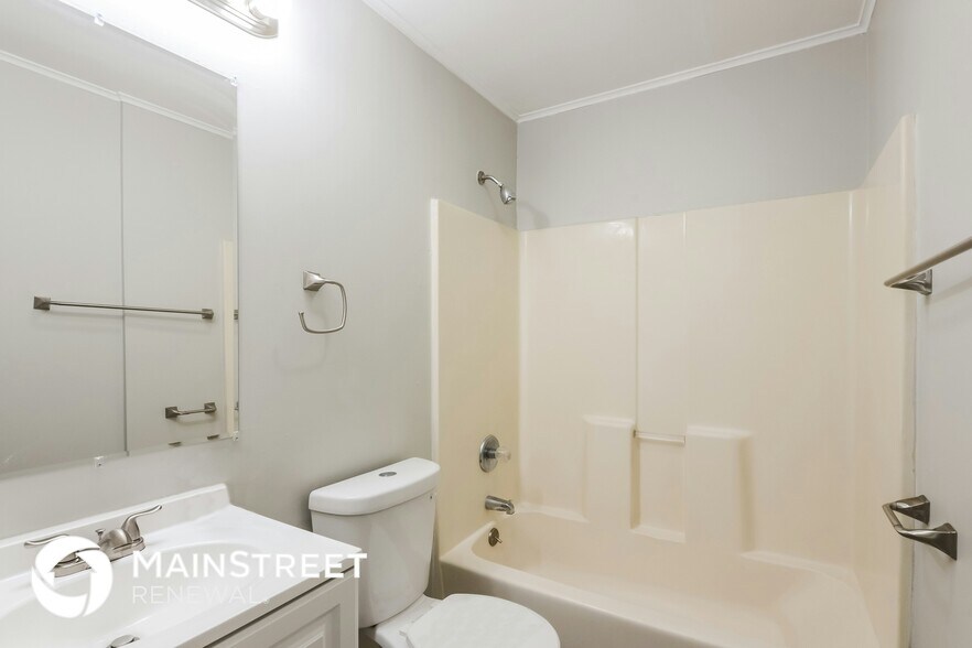 Building Photo - 4030 Kalmar Dr