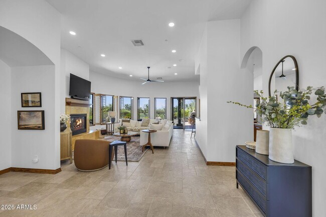 Building Photo - 3105 E Arroyo Hondo Rd