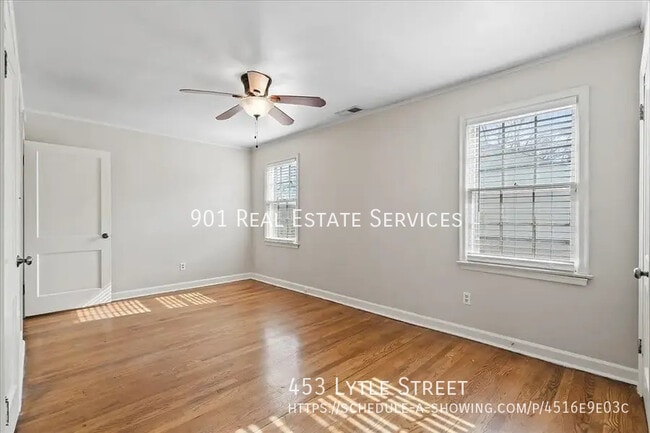 Building Photo - 453 Lytle St