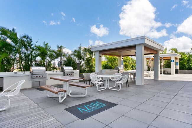 Building Photo - Stunning 3BD/3BA/2PRKG Residence at Azure Ala Moana