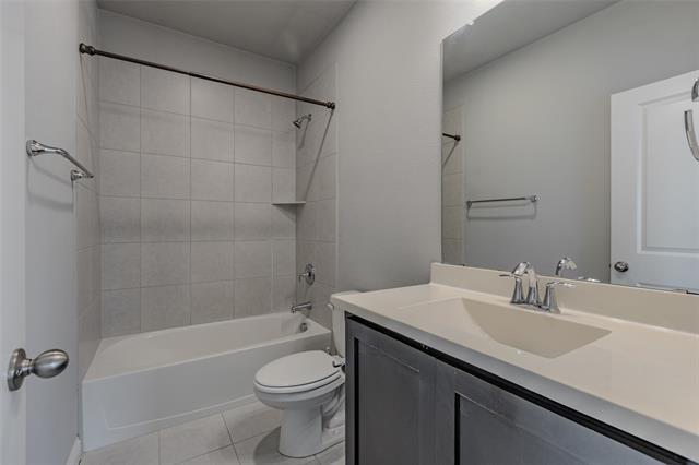 Building Photo - 829 Parkside Dr
