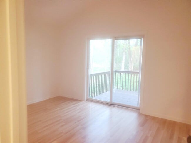 Building Photo - 5329 Searsville Rd