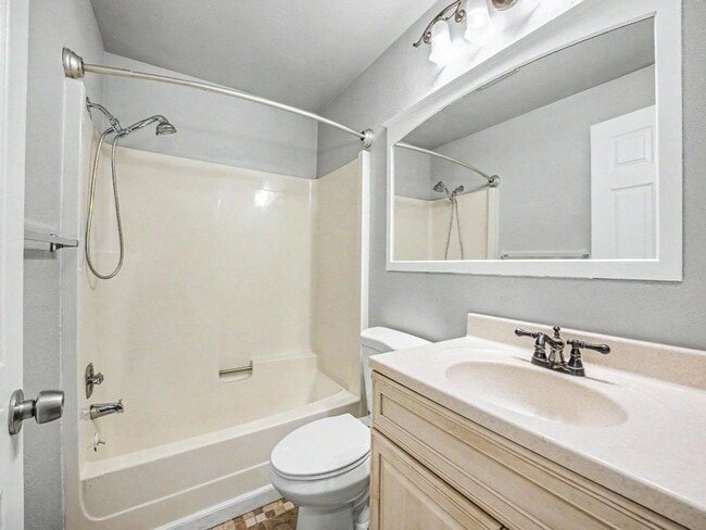 Building Photo - Spacious 4-Bedroom Lacey Home with A/C, Basement Bonus Space & Wetlands Privacy
