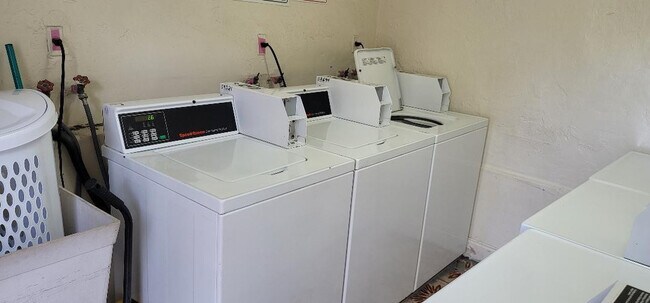 Building Photo - 2252 St