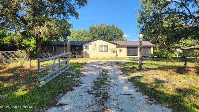 Primary Photo - 3900 Ocala St