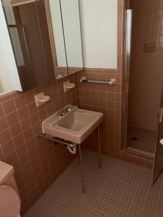 Building Photo - 1991 Idlewood Dr