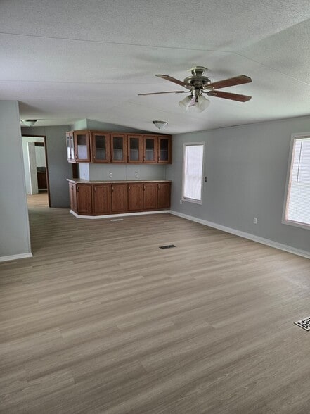 Building Photo - 22091 Bowden Dr