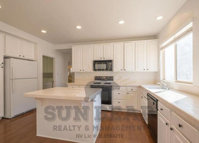 Building Photo - Beautiful Home in S. Reno!  (Rolling Hills) - Dog Friendly!!!