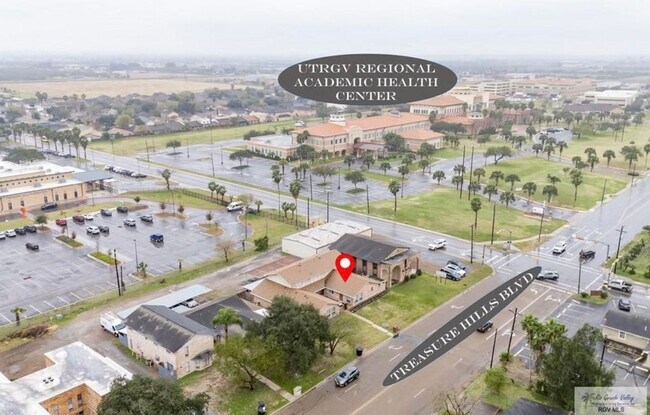 Building Photo - 2206 Treasure Hills Blvd