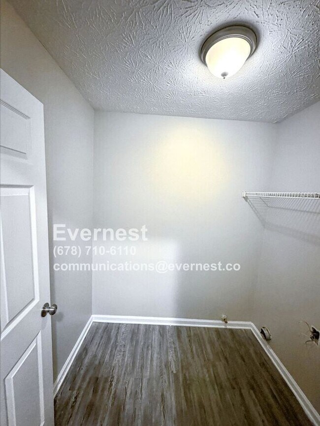 Building Photo - SPECIAL OFFER!  Limited Time Special Offer...