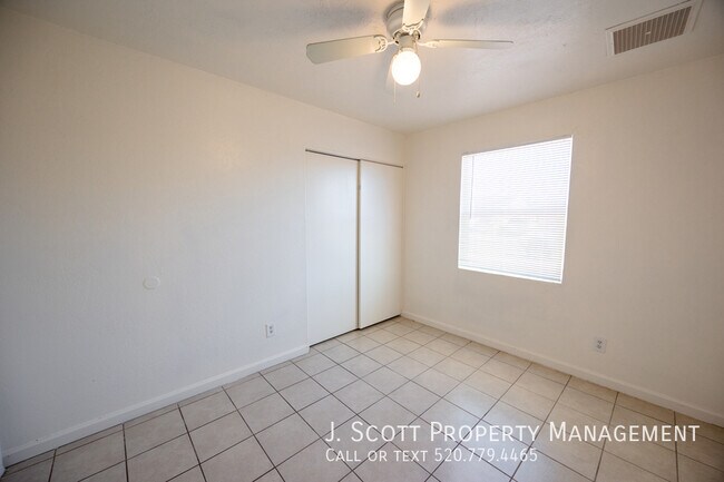 Building Photo - 6134 W Cavalier Dr