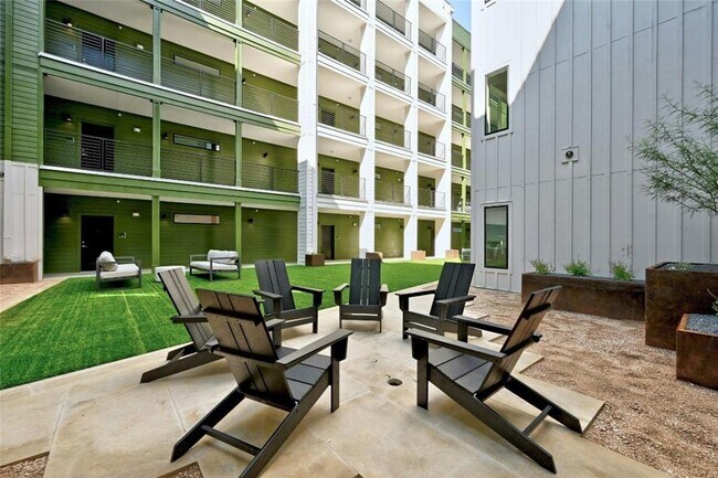 Building Photo - 4802 S Congress Ave