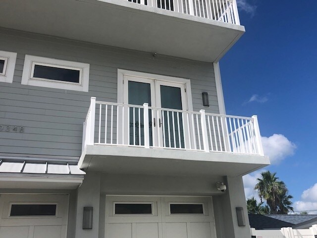 Building Photo - 10348 Gulf Blvd