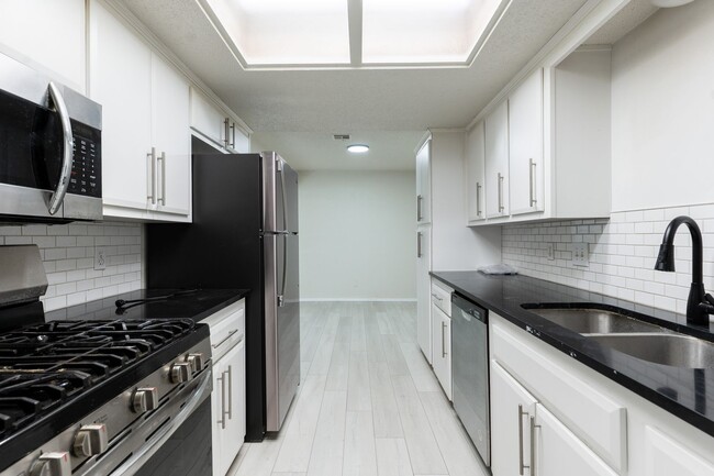 Building Photo - Rent to Own Home Available in Oklahoma City!