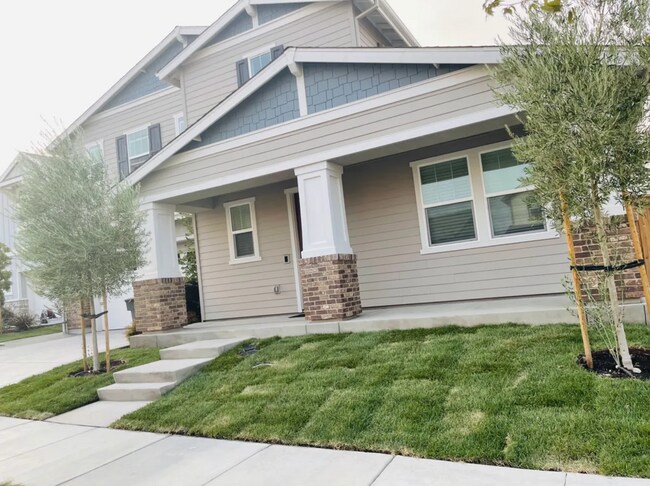 Primary Photo - 2505 Luna Ave