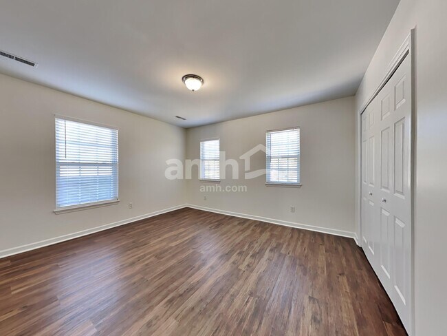 Building Photo - 170 Moon Dance Ln