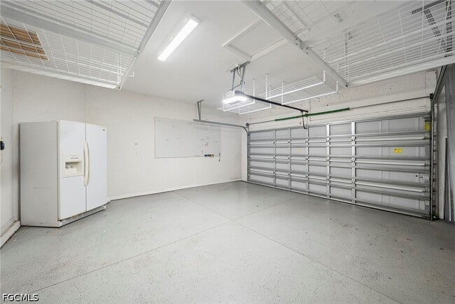 Building Photo - 11133 Peace Lilly Way