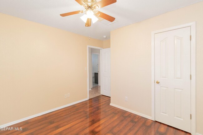 Building Photo - 5652 Rick Husband Dr