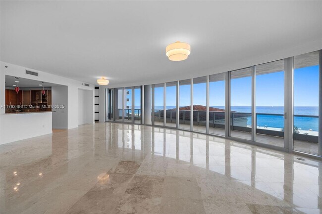 Building Photo - 5959 Collins Ave