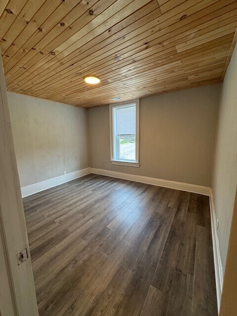 3rd Bedroom - 186 E Winter St