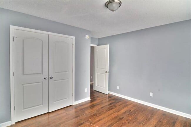 Building Photo - 3430 Roxee Run Cv