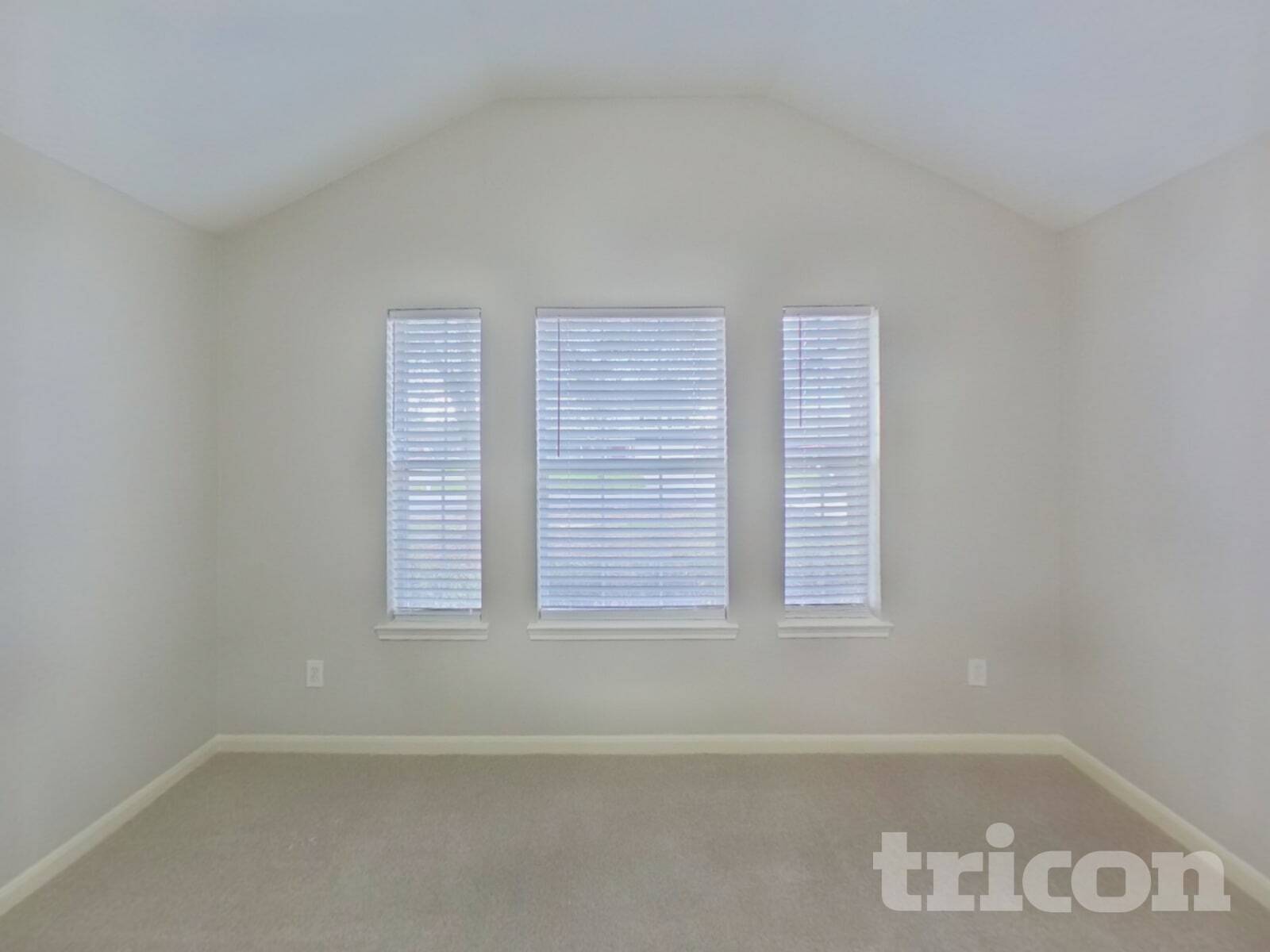 Building Photo - 14045 Buckskin Dr