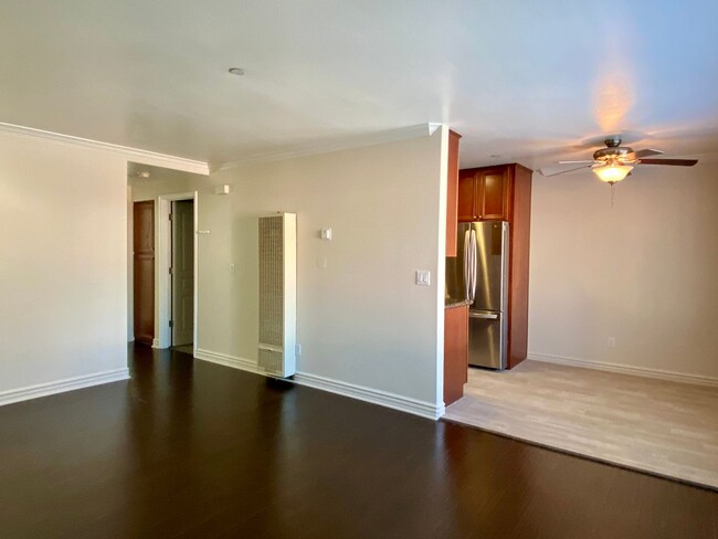 Building Photo - Bright Remodeled Upstairs Condo in Santa C...